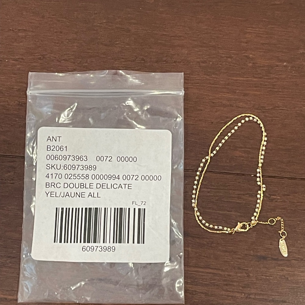 Nwt Serefina Delicate Gold And Yellow Bracelet